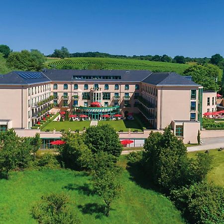 Victor'S Residenz-Hotel Schloss Berg Nennig Exteriör bild Aerial view of the campus