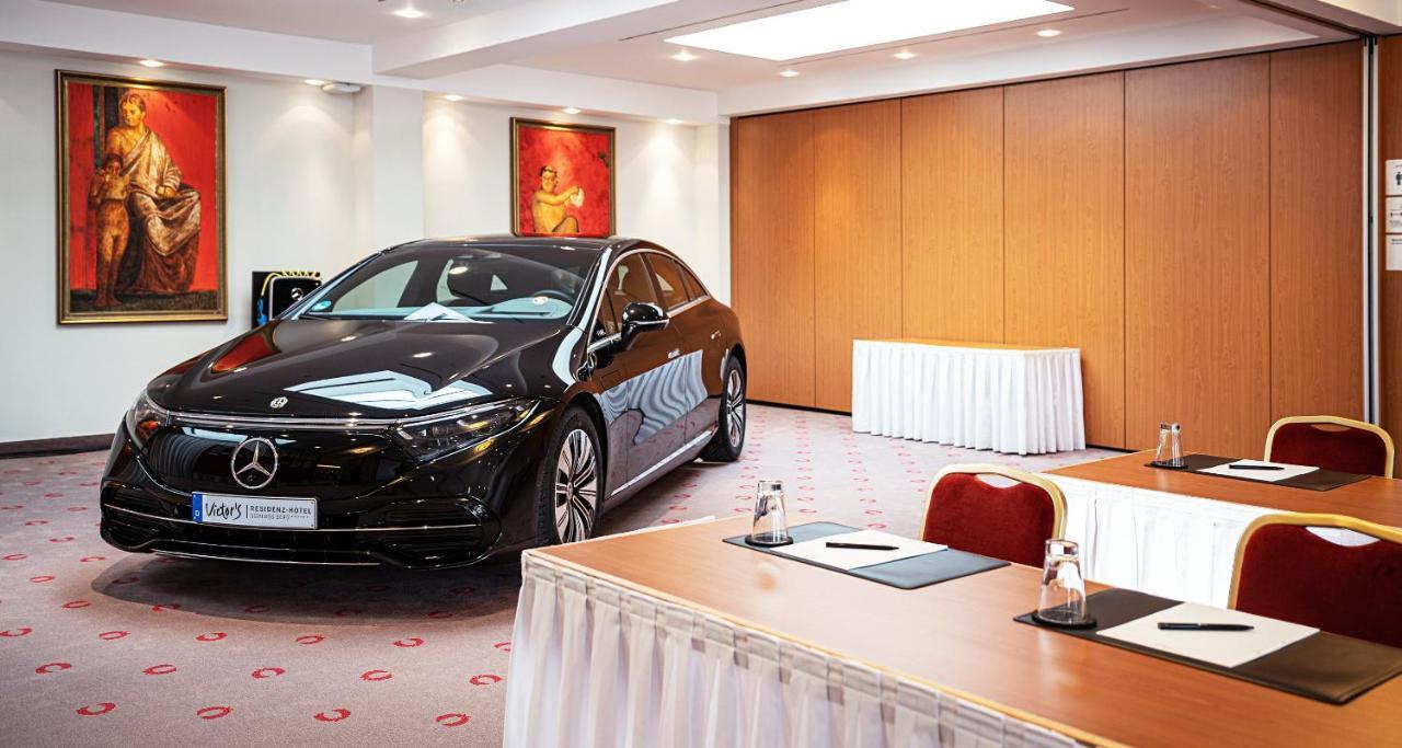 Victor'S Residenz-Hotel Schloss Berg Nennig Exteriör bild A Mercedes-Benz S-Class in the VIP Lounge at the airport