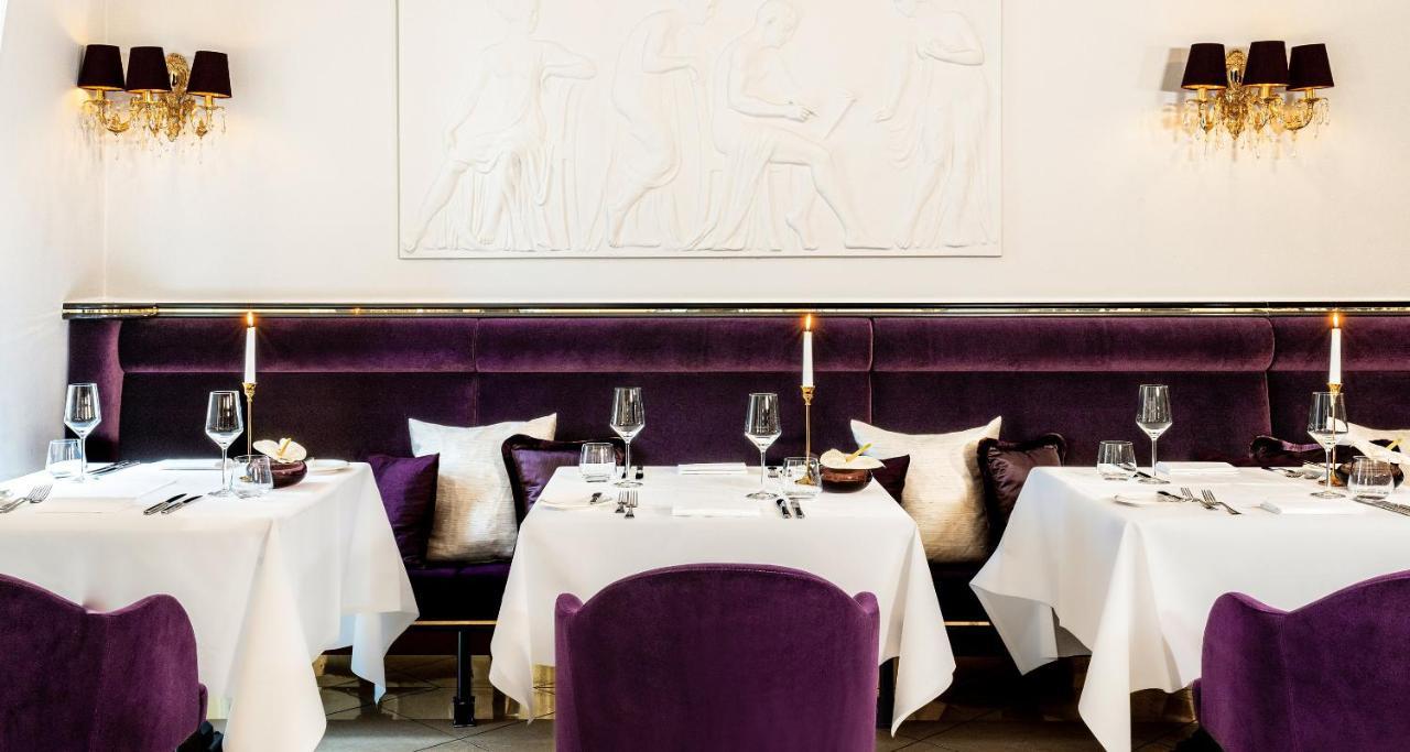 Victor'S Residenz-Hotel Schloss Berg Nennig Exteriör bild Restaurant AOC