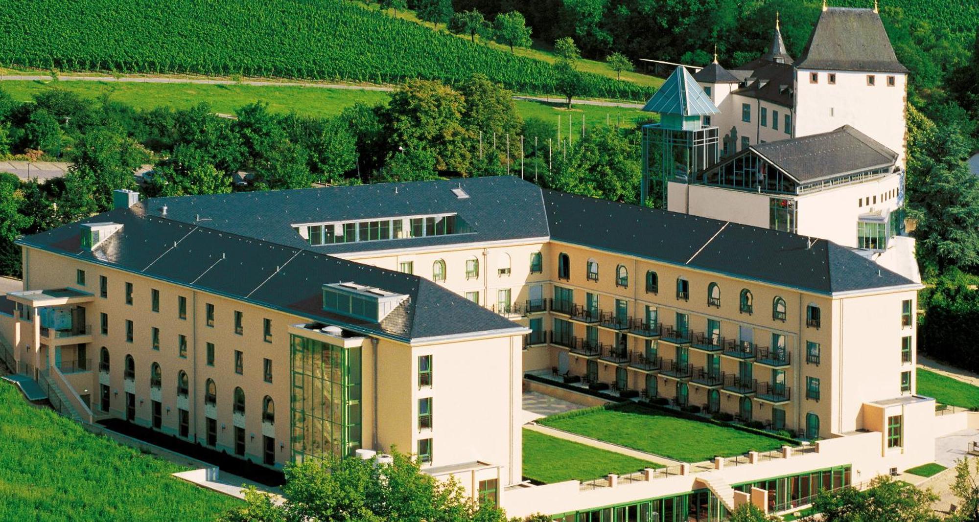 Victor'S Residenz-Hotel Schloss Berg Nennig Exteriör bild The University of Luxembourg