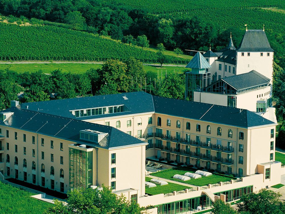 Victor'S Residenz-Hotel Schloss Berg Nennig Exteriör bild The German Wine Hotel